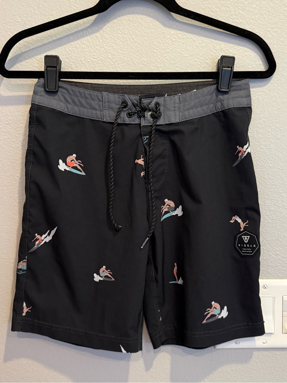 VISSLA Black Board Shorts with Gray Waistband and Surf Print